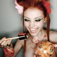 jak zrobić Sushi w domu Sushi – zrób to sam Autorem artykułu jest Marta Malarska Serdecznie zapraszam do zapoznania się z moim domowym sposobem na przygotowanie sushi. Będziemy robić dwa najprostsze w przygotowaniu rodzaje tej potrawy: maki...