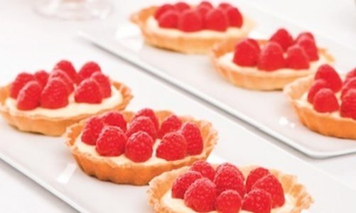 Wyrafinowany deser – Minitarta z malinami
