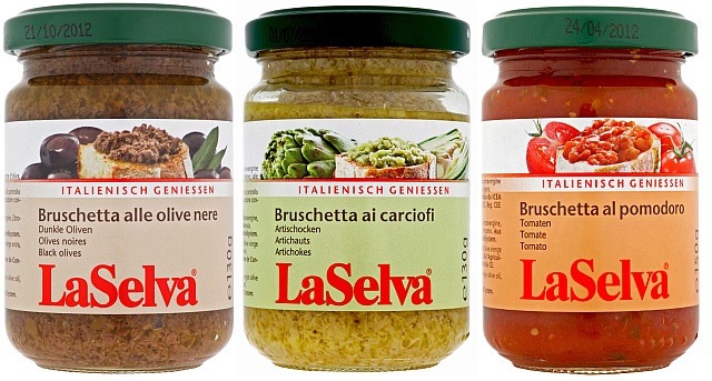 3 rodzaje Brushetty – bruschetta z czarnych oliwek, bruschetta z pomidorów, bruschetta z karczochów