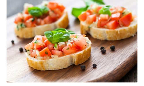 Przepis na karnawałowe przyjęcie: Bruschetta z pomidorami i sosem musztardowo-paprykowym