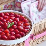 Tarta z truskawkami i kremem – przygotuj francuskiego klasyka