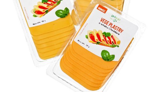 Vege plastry sojowe w trzech smakach: Goudy, Emmentalera i Cheddara