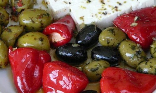 Przepis na Jajka z oliwkowym tatarem