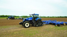 PREMIERY NEW HOLLAND NA WYSTAWIE W BEDNARACH Zapraszamy na Agro Show 2015 Rolnictwo, BIZNES - 18 września rozpoczyna się kolejna edycja Międzynarodowej Wystawy Rolniczej AGRO SHOW 2015. W Bednarach koło Poznania, na ponad 145 tysiącach m2 powierzchni wystawowej, ziemia zadrży od tysięcy koni mechanicznych. Wśród