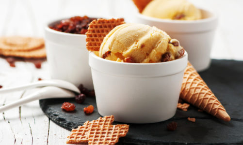 Lody bakaliowe i Naleśniki z twarożkiem, orzechami i owocami