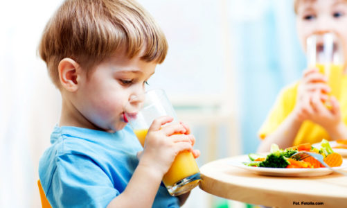 Jak zachęcić dzieci do jedzenia warzyw?