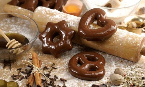 Historia pachnąca przyprawą korzenną, czyli skąd wzięły się pierniki?