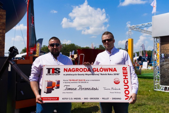 „Rolnik Roku 2016” z nagrodą od TIS Group Rolnictwo, BIZNES - W ostatni weekend czerwca uwaga wielu rolników i hodowców nie tylko z regionu ale i całej Polski była zwrócona na Szepietowo.