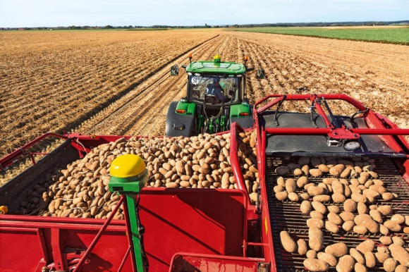 Rolnictwo u progu technologicznej rewolucji Rolnictwo, BIZNES - Technologie rolnictwa precyzyjnego pozwalają na uzyskanie szeregu korzyści i pokazują czarno na białym, czego potrzebujemy, by zwiększyć zyski.