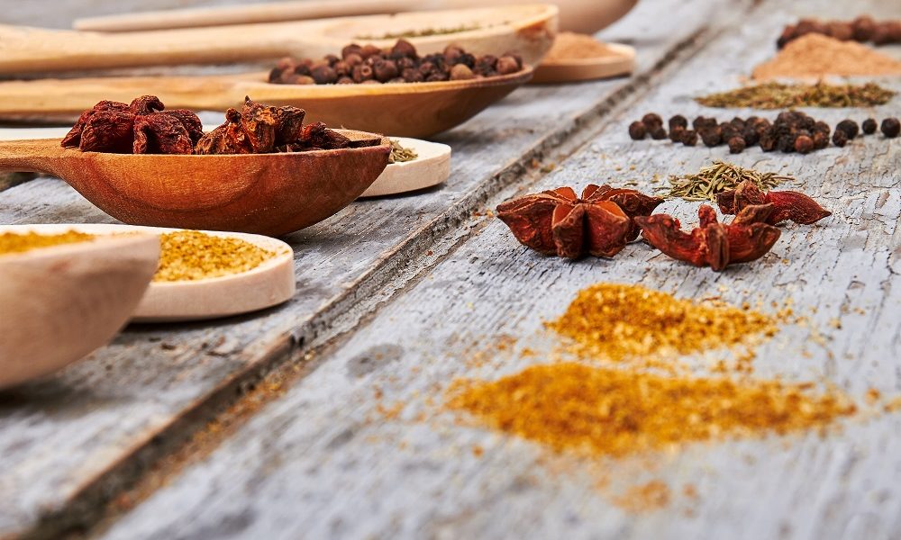 Przyprawy, których nie znamy, a po które warto sięgnąć w kuchni