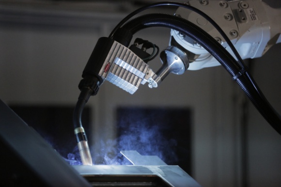 Technologią w smog. Jak producenci kominków dbają o środowisko?
