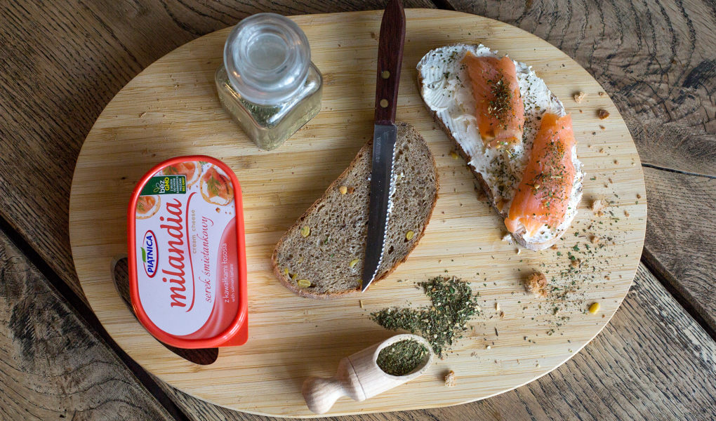 śmietankowy z kawałkami łososia i śmietankowy z jogurtem