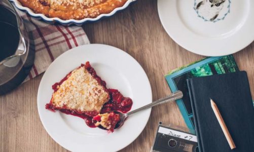 „Piekielnie dobry placek z wiśniami” jak z Twin Peaks – poznaj przepis!