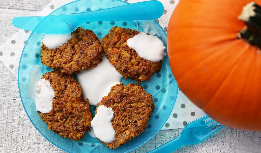 Chrupiące placuszki z kaszy gryczanej z dynią