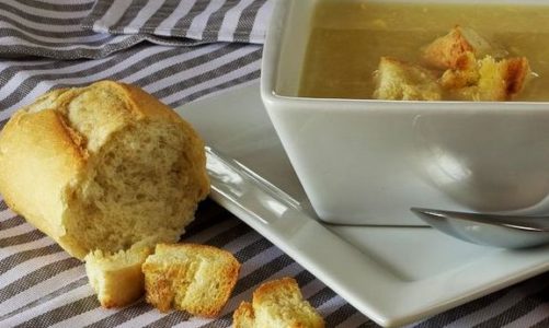 Przepis na zupę chlebową