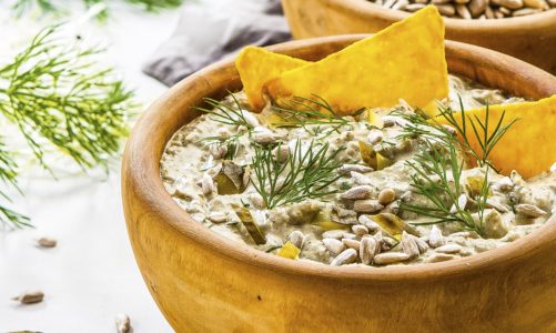 Roślinna Pasta z pestkami słonecznika, z ogórkiem i koperkiem