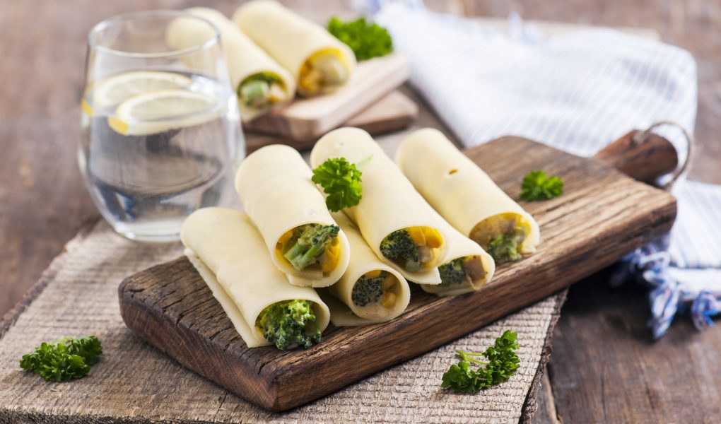 Serowe rurki – wystrzałowe przekąski!