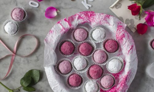 Bombonierka z pralinkami ze śliwką kalifornijską ombre