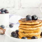 Amerykańskie pancakes z kremem sezamowym