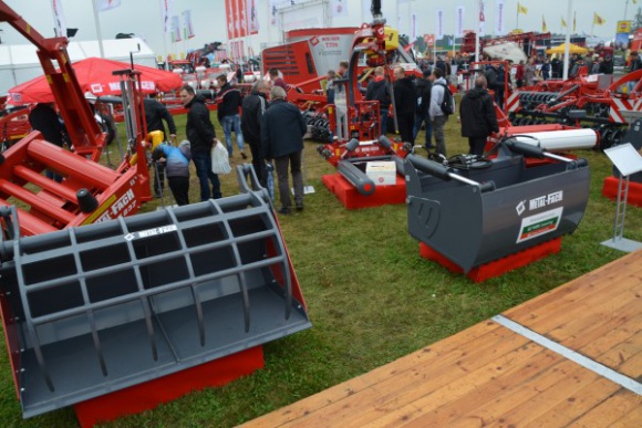 Sokólski Metal-Fach kolejny raz zaprezentował się na Agro Show w Bednarach Rolnictwo, BIZNES - W tym roku Agro Show - Międzynarodowa Wystawa Rolnicza w Bednarach obchodzi swoje 20-lecie.