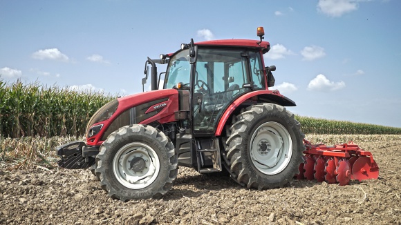 Opony Continental w ciągnikach rolniczych Valtra