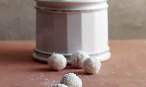 Ryżowe kulki mocy – idealna propozycja przekąski do dziecięcego lunchboxa