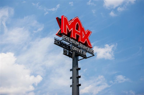 ONZ docenia MAX Burgers i działania pozytywne dla klimatu BIZNES, Ochrona środowiska - 26 września ONZ ogłosiła, że szwedzka rodzinna firma MAX Burgers jest jednym ze zwycięzców w tegorocznej edycji UN Global Climate Action Award i jedyną europejską firmą wyróżnioną w kategorii „Go Climate Neutral Now”.