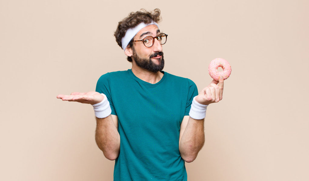 Cukier w diecie sportowca: jak radzić sobie z zapotrzebowaniem na słodycze, by pozostać fit i nie obrosnąć tkanką tłuszczową?