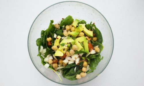 Apetycznie przyprawiona sałatka – Zioła do sałatek Appetita z linii Ewy Wachowicz