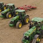 Nowe ciągniki John Deere w testach polowych. Jak się spisały?